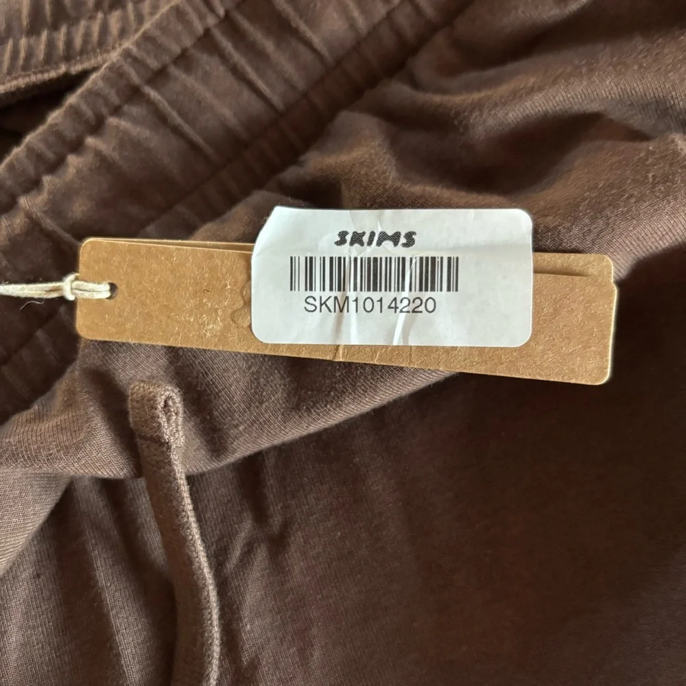 SKIMS Jersey Lounge Jogger in Mud Size L NWT